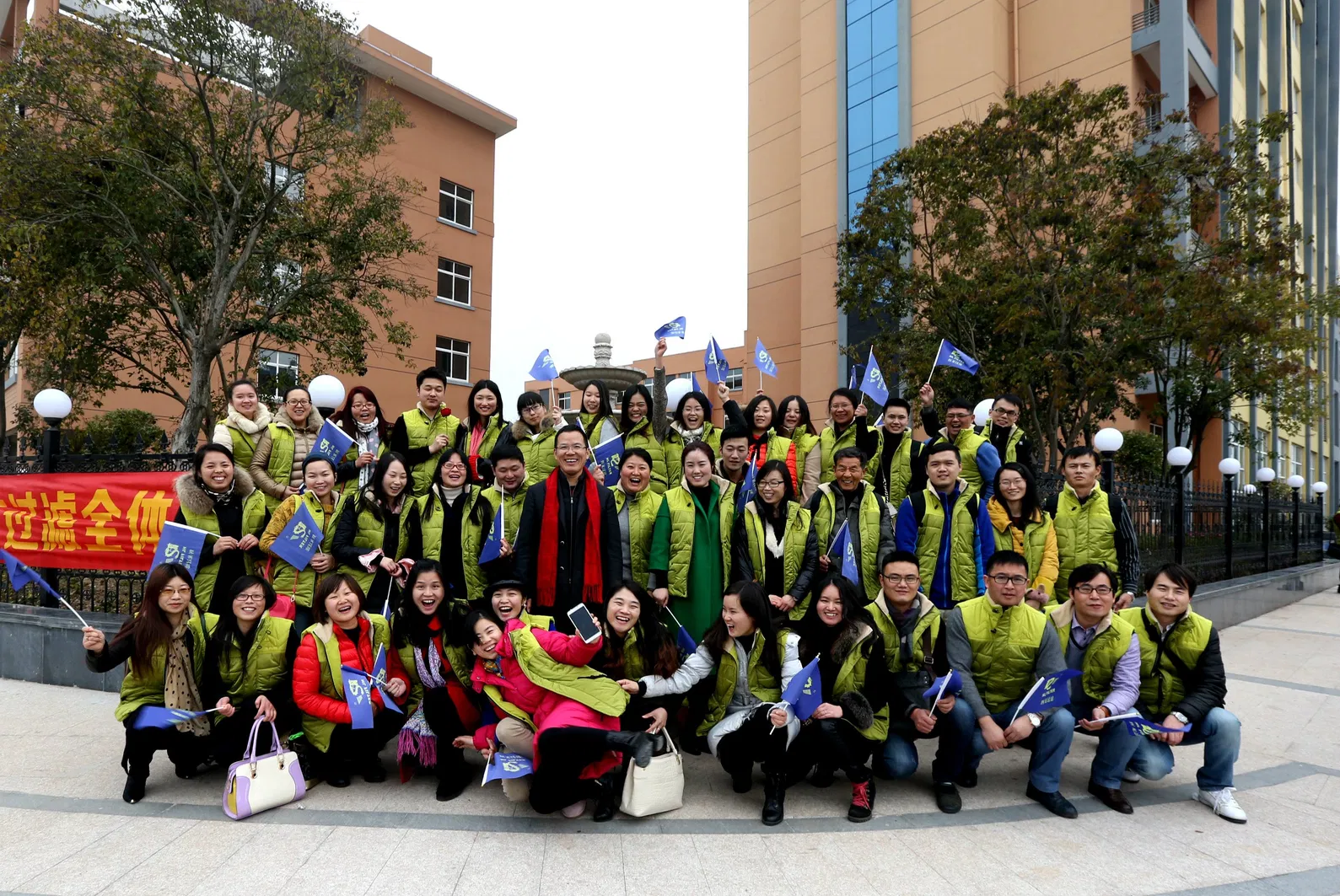 ถุงกรองอุตสาหกรรม P84 ที่ออกแบบมาสําหรับอุปกรณ์อุณหภูมิสูงถึง 280 องศาเซลเซียสในการเก็บฝุ่น 7