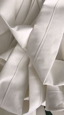 กระเป๋ากรองพอลิเอสเตอร์ประสิทธิภาพสูง แอนติ-กรด 450GSM ~ 550GSM สําหรับโรงงานซีเมนต์