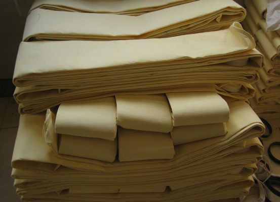 กระเป๋ากรองห้องเก็บฝุ่นอุณหภูมิสูง ถุงกรอง PPS สําหรับเครื่องเก็บฝุ่น