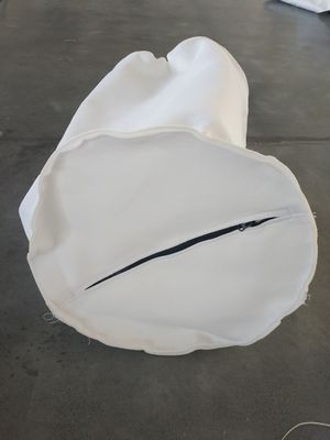 กระเป๋ากรองเหลวพอลิเอสเตอร์สีขาวแบบจําเพาะสําหรับการบําบัดน้ํา