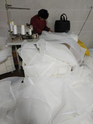 1/0.5/5/200 ถุงกรองไมครอนสีขาว / อุตสาหกรรม PP PE ถุงกรองเหลว